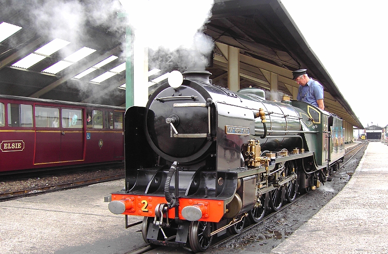 PICT0267 RHDR railway.JPG - Locomotive Romney Station